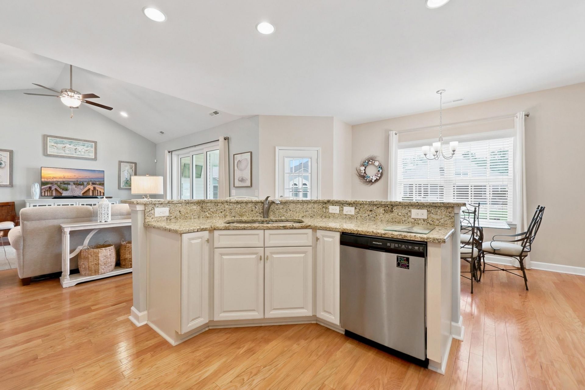 1934 Pine Cone Ln.  Photo 12
