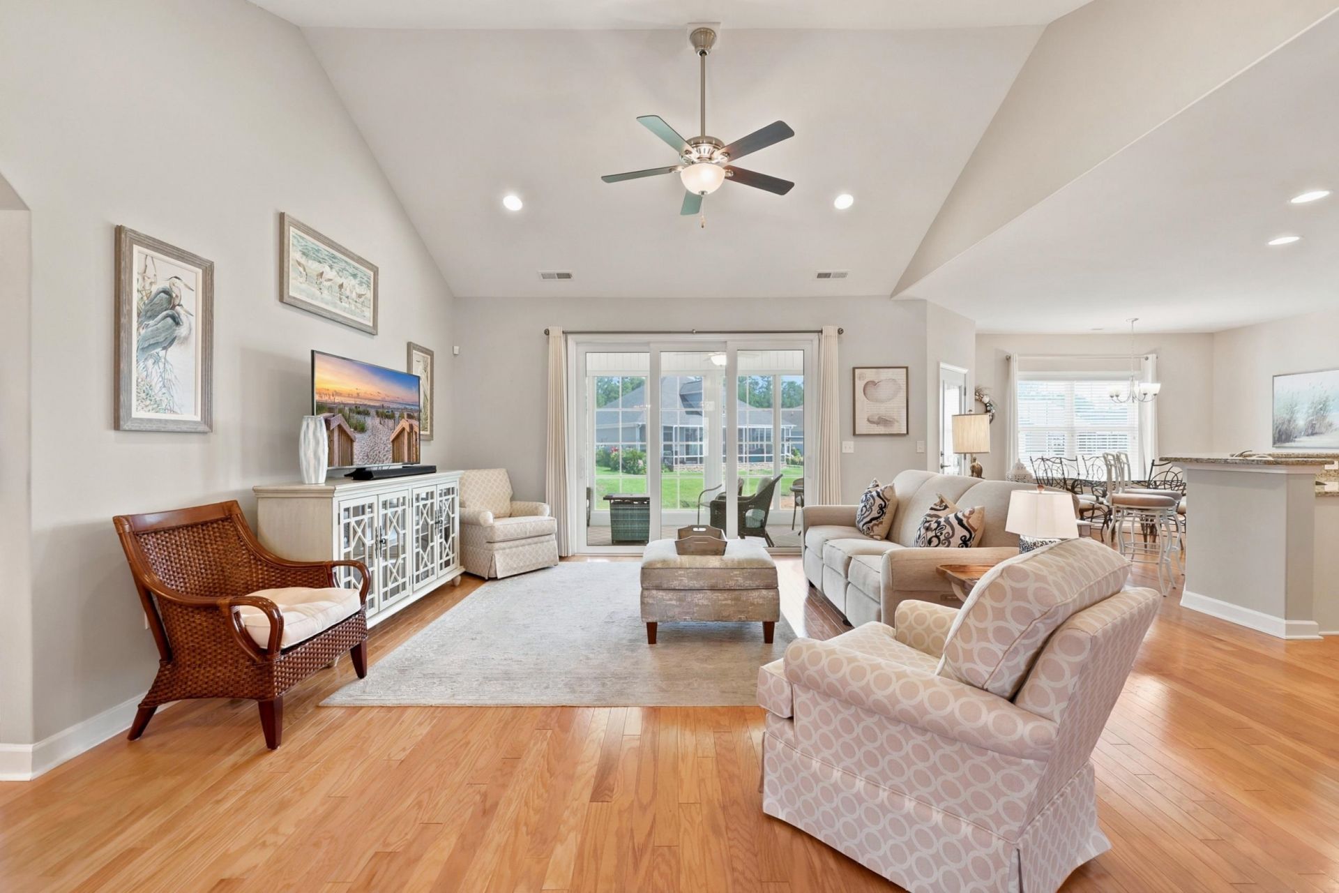 1934 Pine Cone Ln.  Photo 8