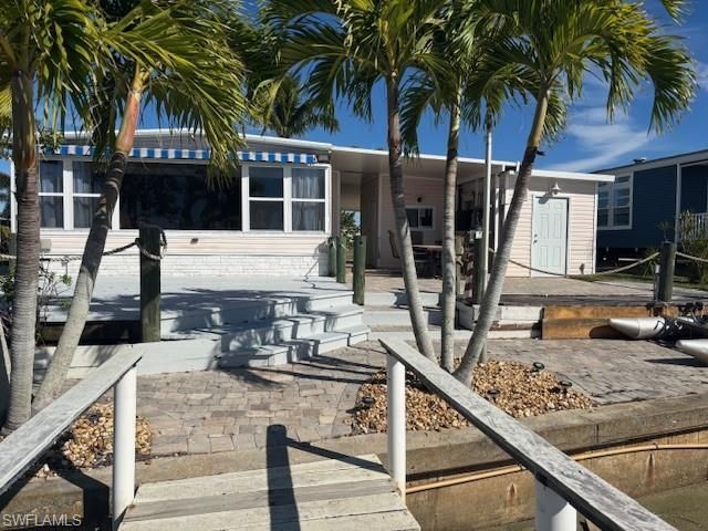 309 Shoreland Dr W, Fort Myers, FL 33905 Photo