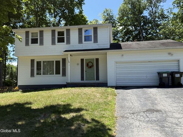 11 Wampum Drive, Saratoga Springs, NY 12866