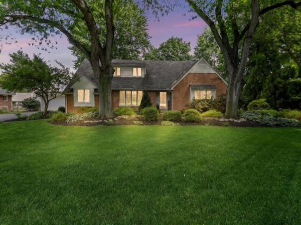 7 Parkwood Drive, Bowling Green, OH 43402