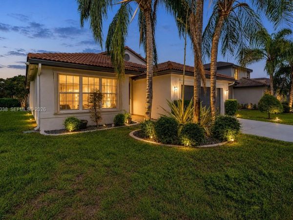 17971 SW 12th Ct, Pembroke Pines, FL 33029