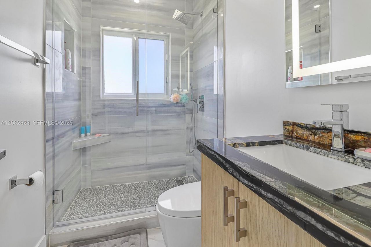 31450 Avenue G , Big Pine Key, FL 33043 Photo