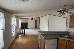 230 Alexander Place  photo 4