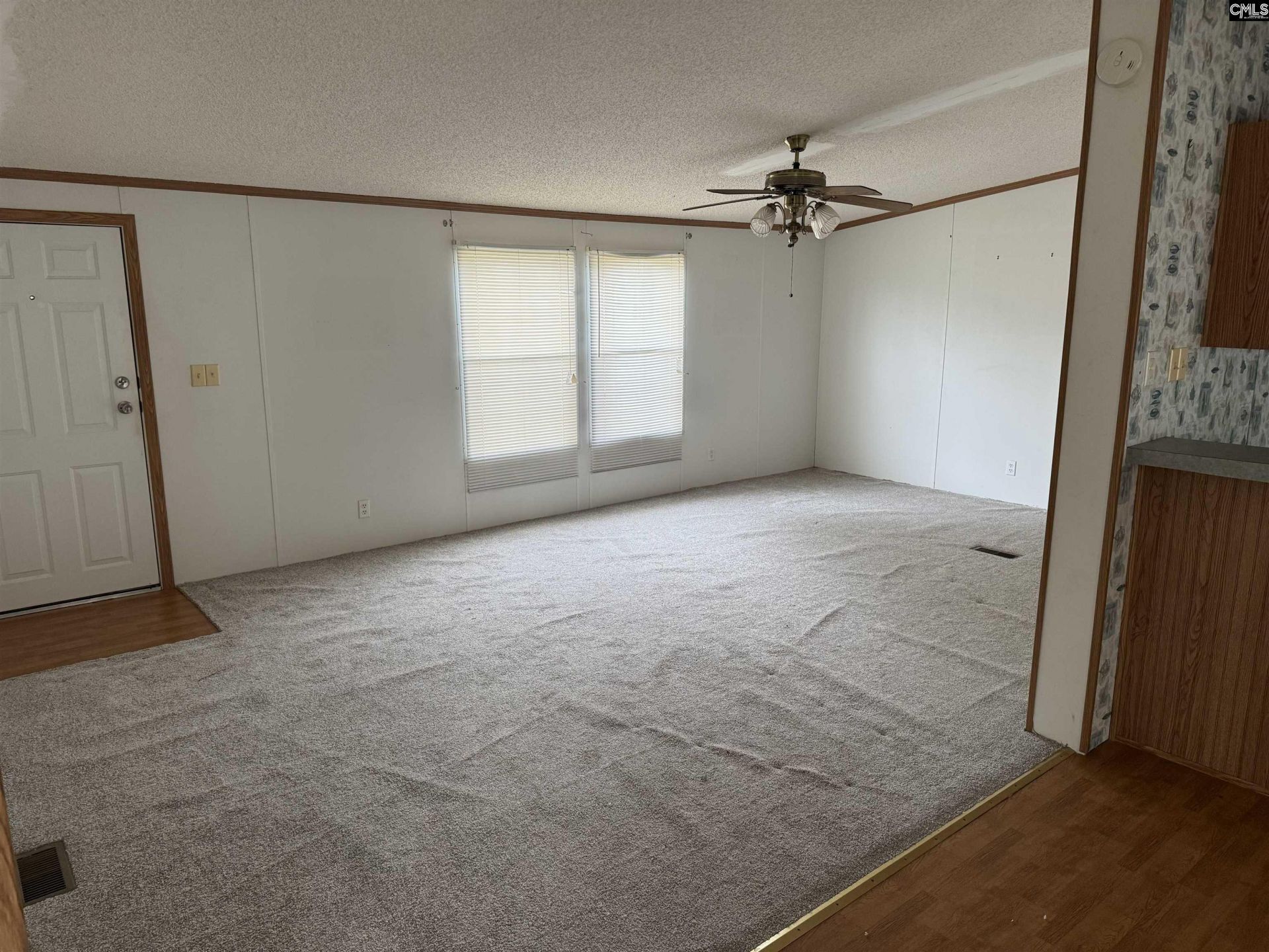 230 Alexander Place  Photo 4