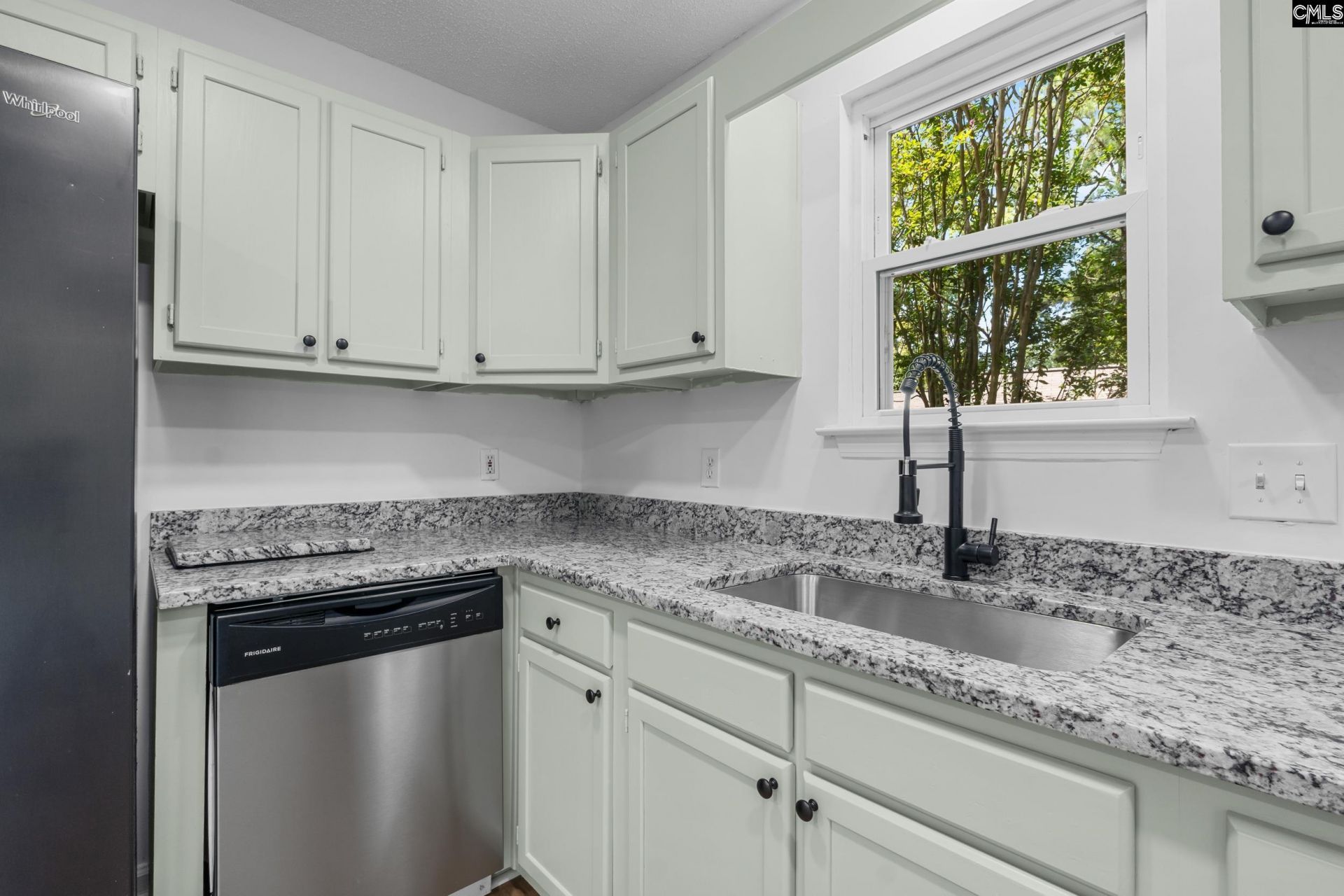 124 Caddis Creek Road  Photo 9