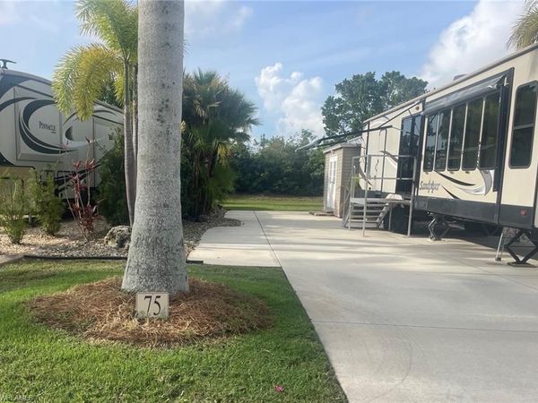 5252 Cypress Trail Resort CIR , FORT MYERS, FL 33905