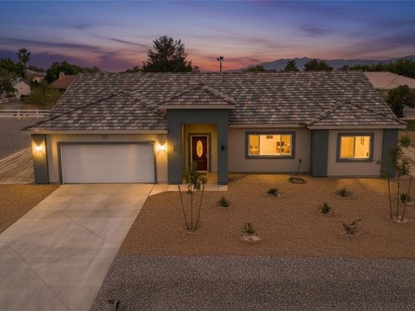 581 Antelope Avenue , Pahrump, NV 89060