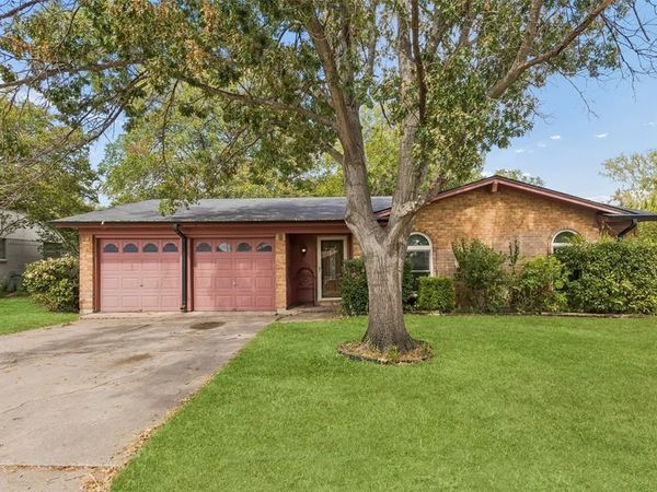 2508 Denbury Drive , Fort Worth, TX 76133