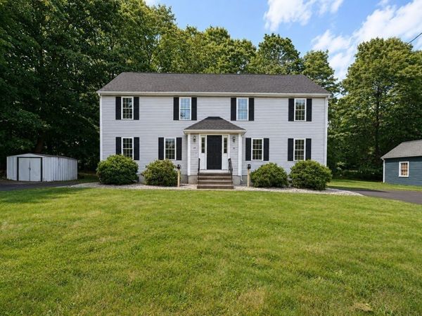 34-36 Hammond St, Unit 34, Bridgewater, MA 02324