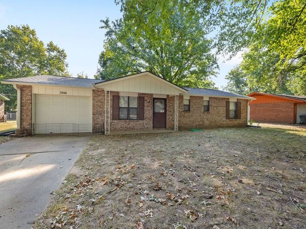 2816 Susan Carol Lane , Fayetteville, AR 72703