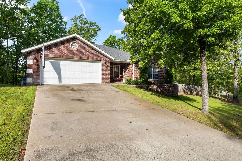 5 Arrow Drive, Bella Vista, AR 72714 Main Photo