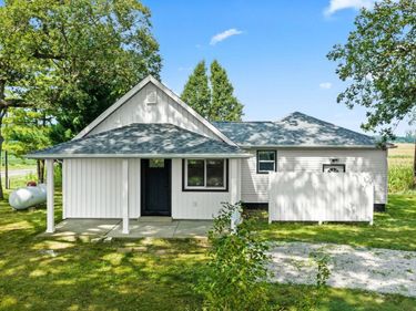 11932 Taylor Road, Churubusco, IN 46723