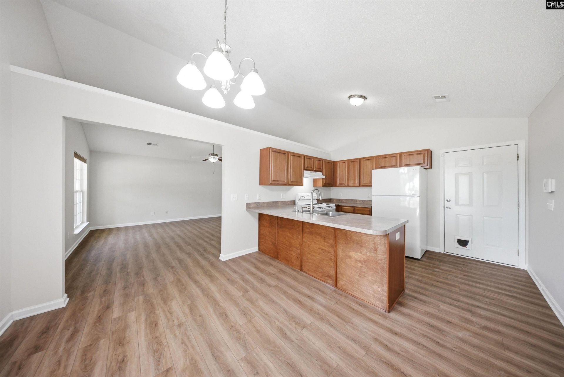 301 Blythe Creek Drive  Photo 11