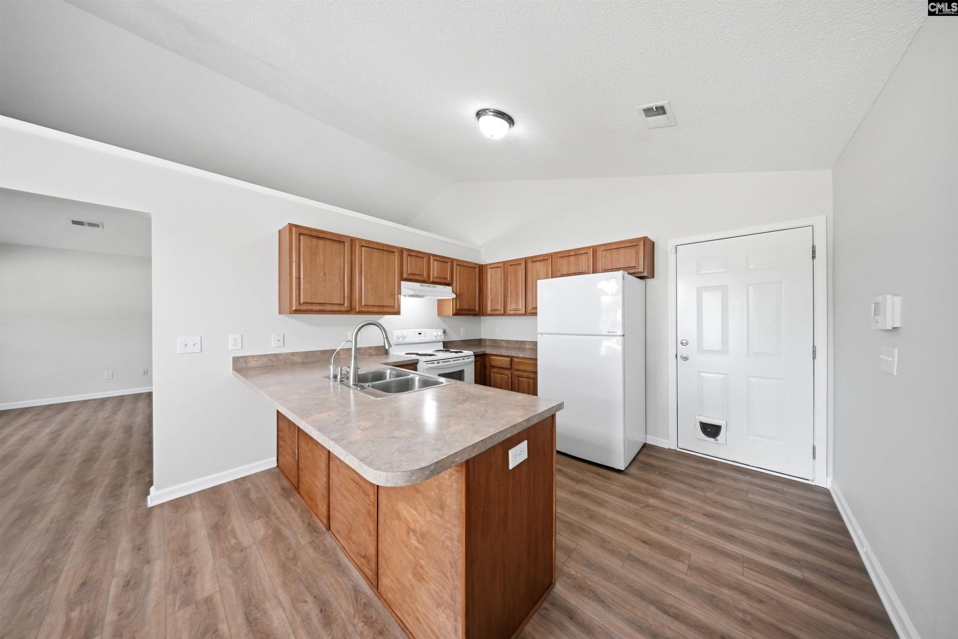 301 Blythe Creek Drive  Photo 16