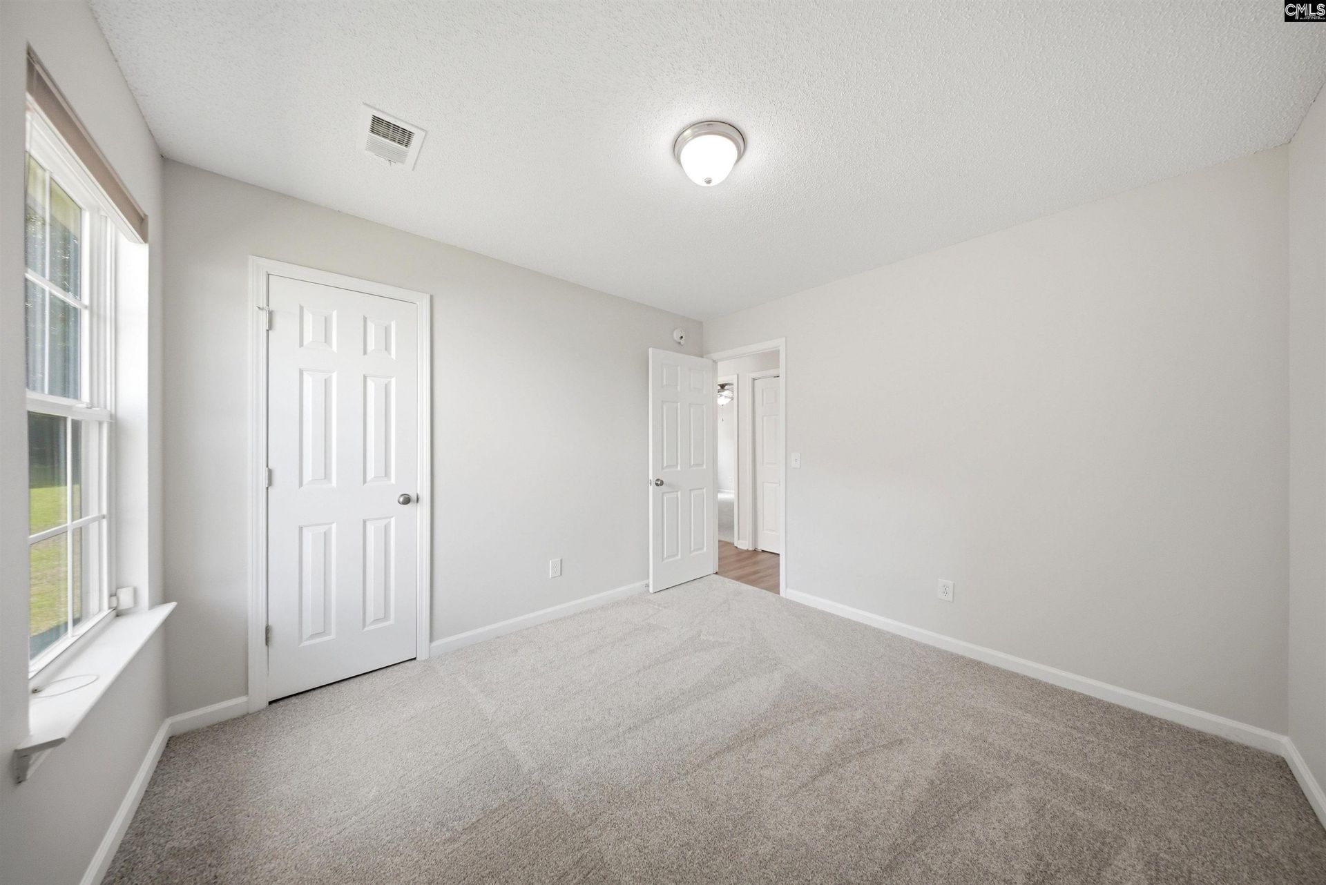 301 Blythe Creek Drive  Photo 24