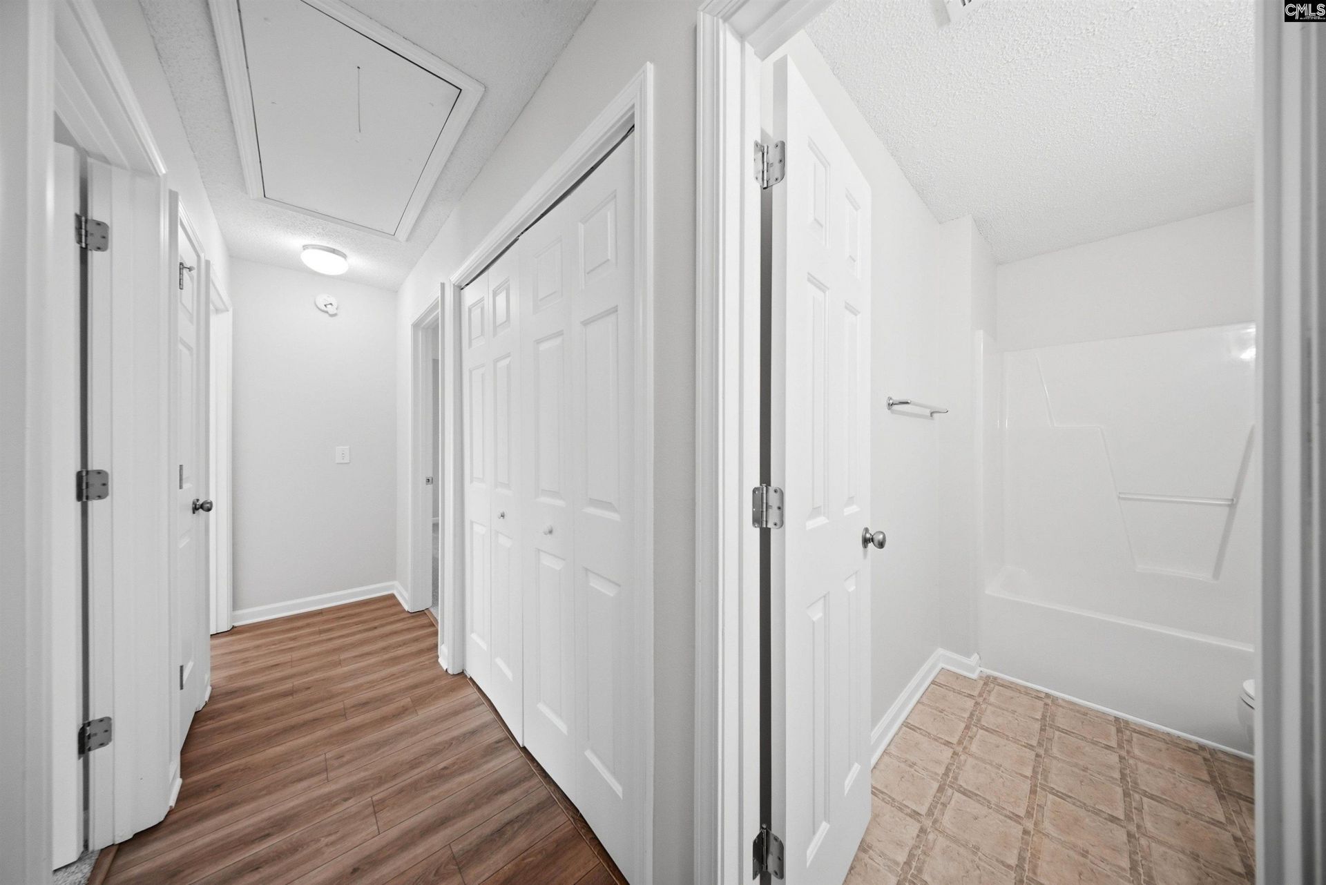 301 Blythe Creek Drive  Photo 26