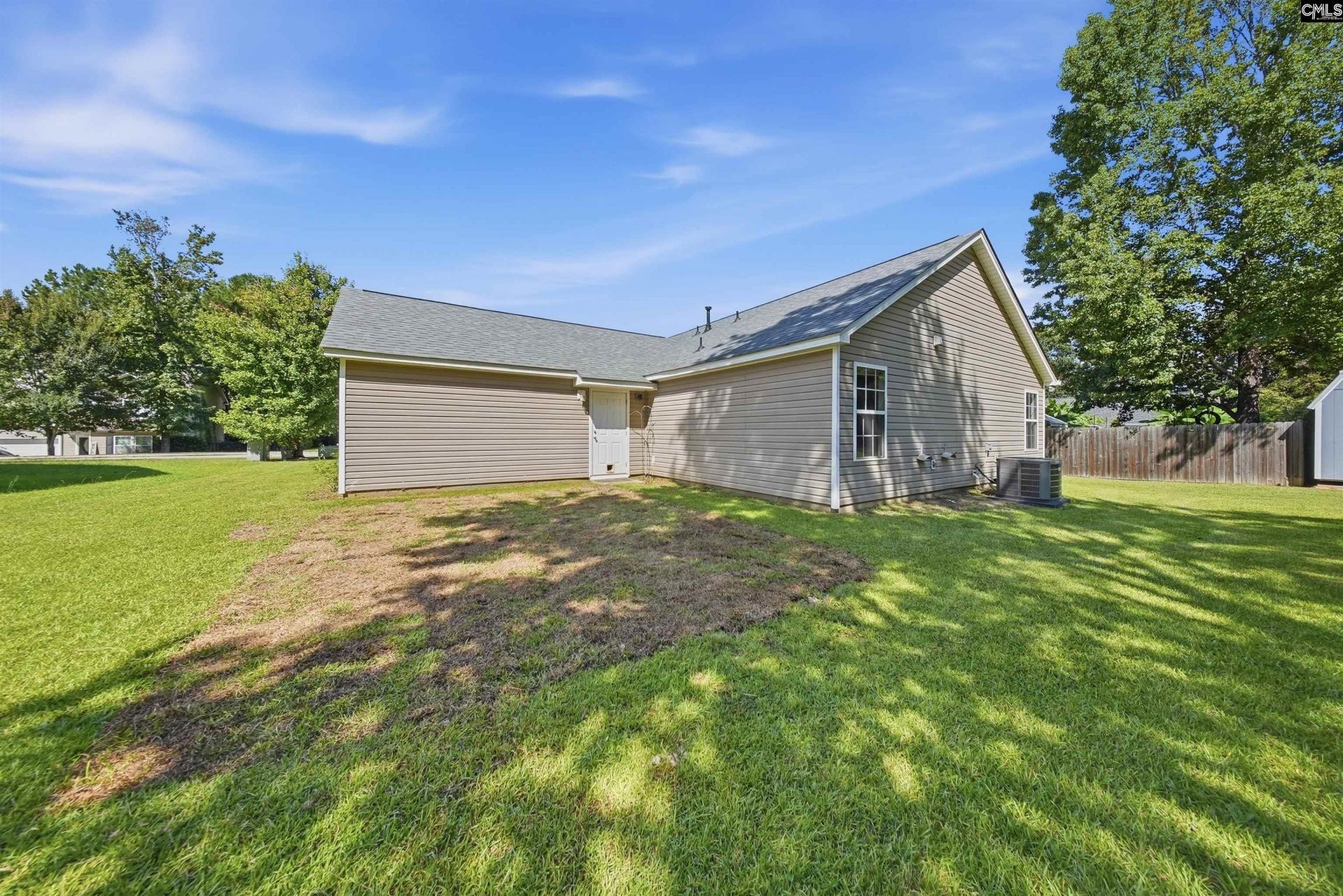 301 Blythe Creek Drive  Photo 32