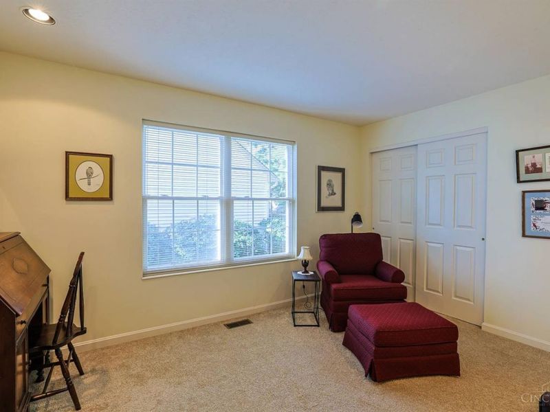999 Wittshire Lane, Anderson Township, OH 45255 Photo 18