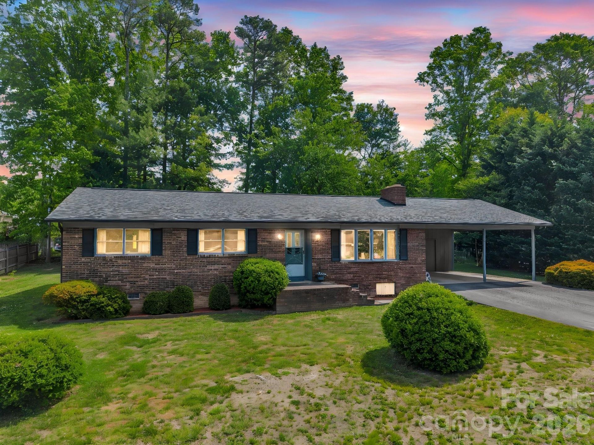 121 Greenfield Lane, Hendersonville, NC 28792 Main Photo