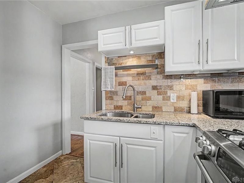 248 Claranna Avenue, Oakwood, OH 45419 Photo 12