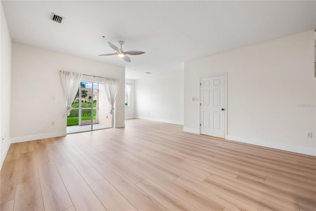 3768 Parkridge Circle, Unit 23-104, Sarasota, FL 34243 Photo