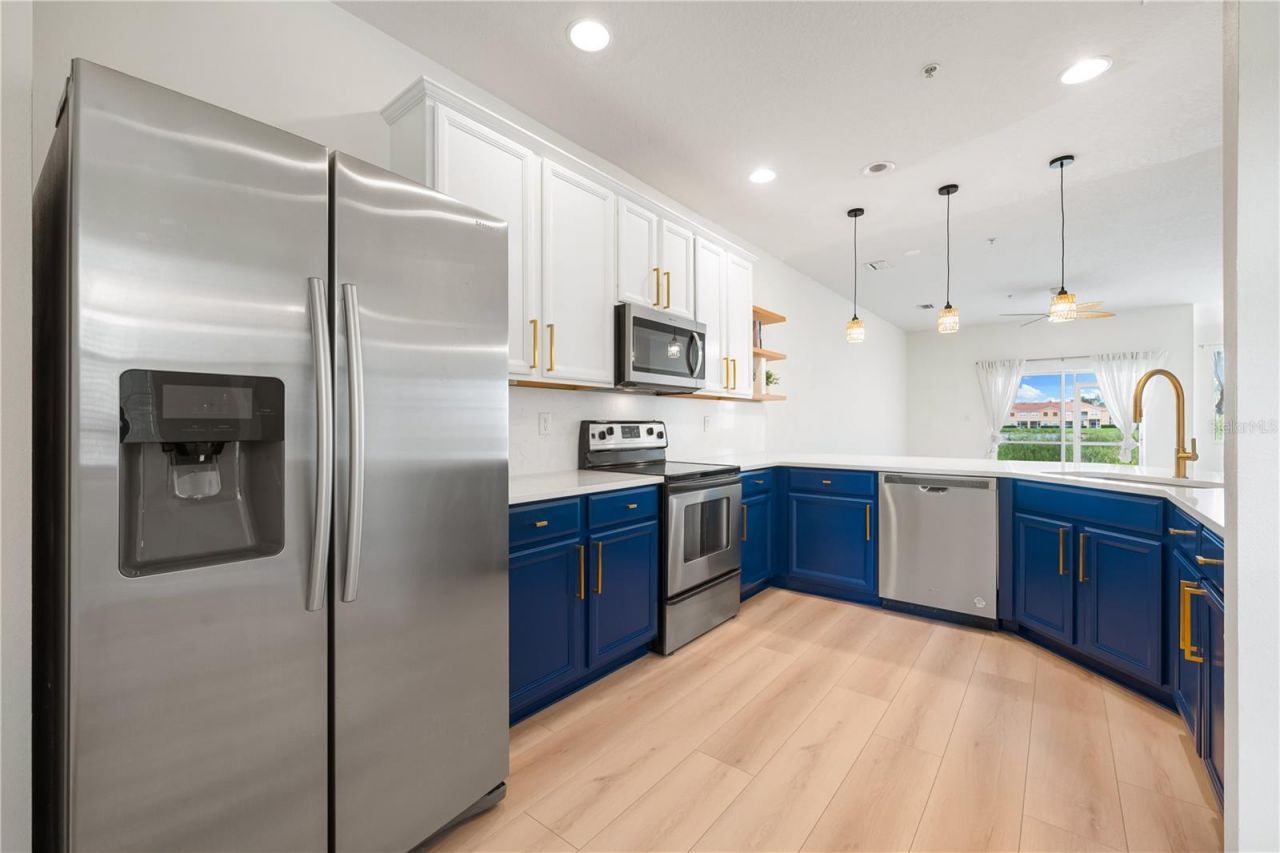 3768 Parkridge Circle, Unit 23-104, Sarasota, FL 34243 Photo