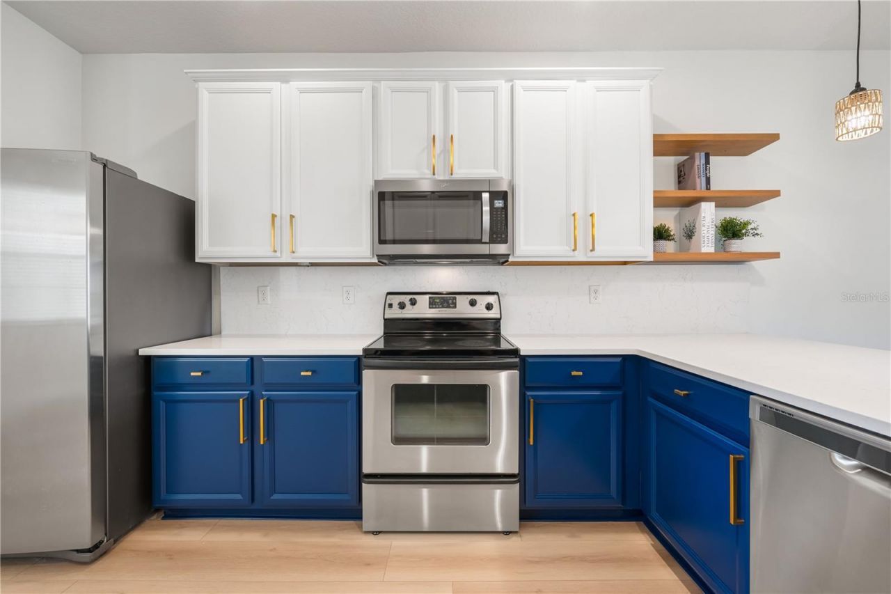 3768 Parkridge Circle, Unit 23-104, Sarasota, FL 34243 Photo
