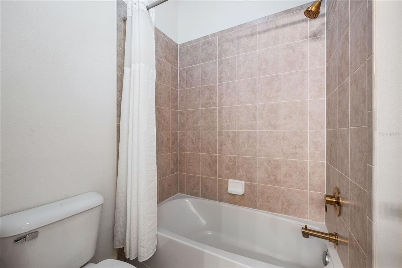 3768 Parkridge Circle, Unit 23-104, Sarasota, FL 34243 Photo