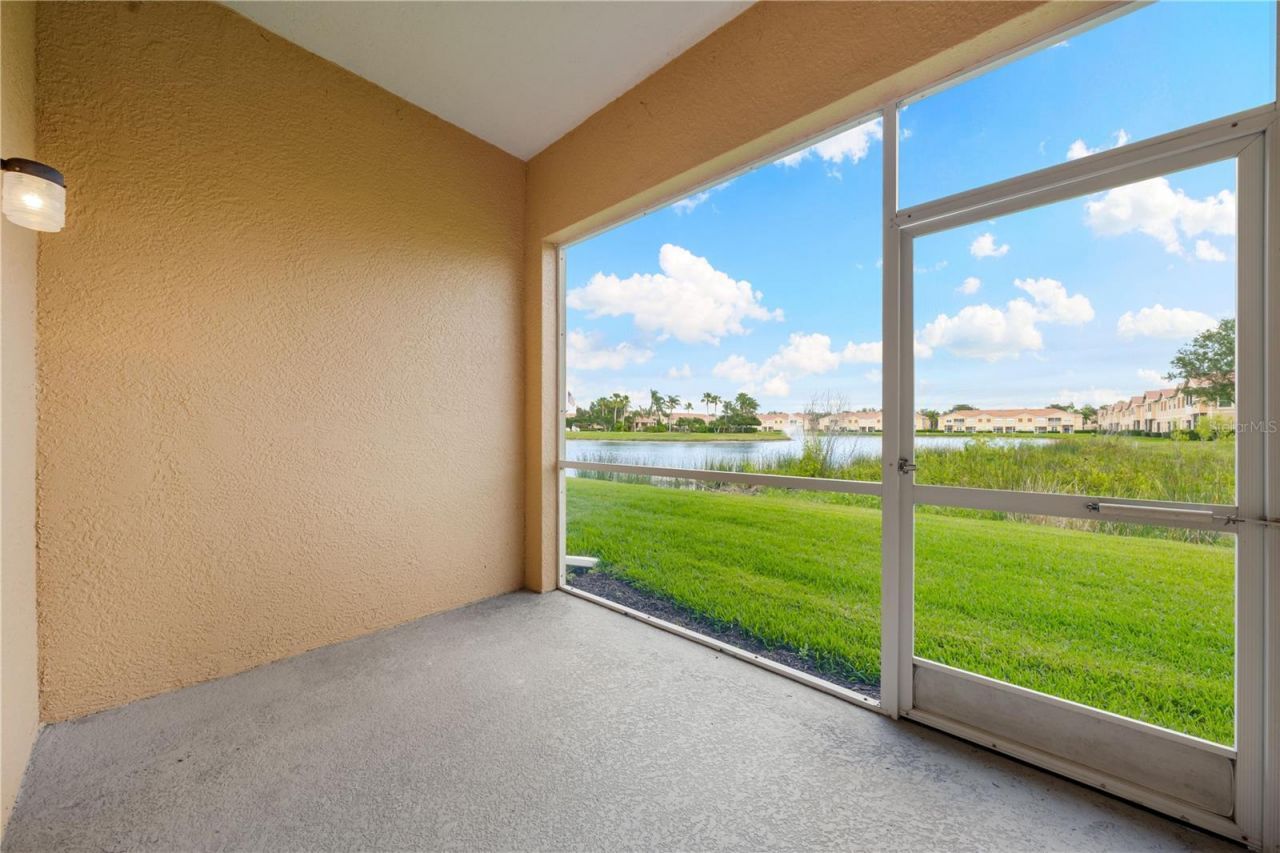 3768 Parkridge Circle, Unit 23-104, Sarasota, FL 34243 Photo