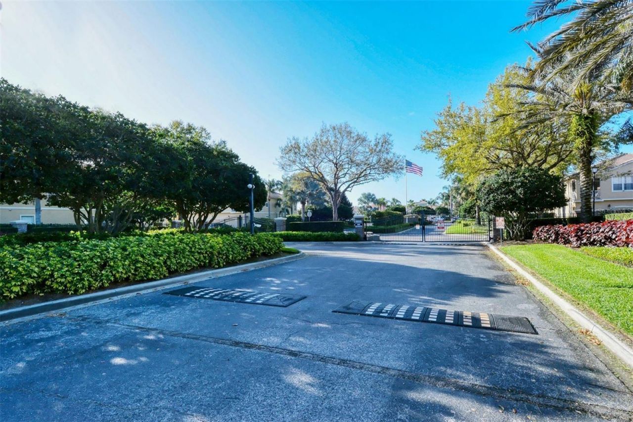 3768 Parkridge Circle, Unit 23-104, Sarasota, FL 34243 Photo