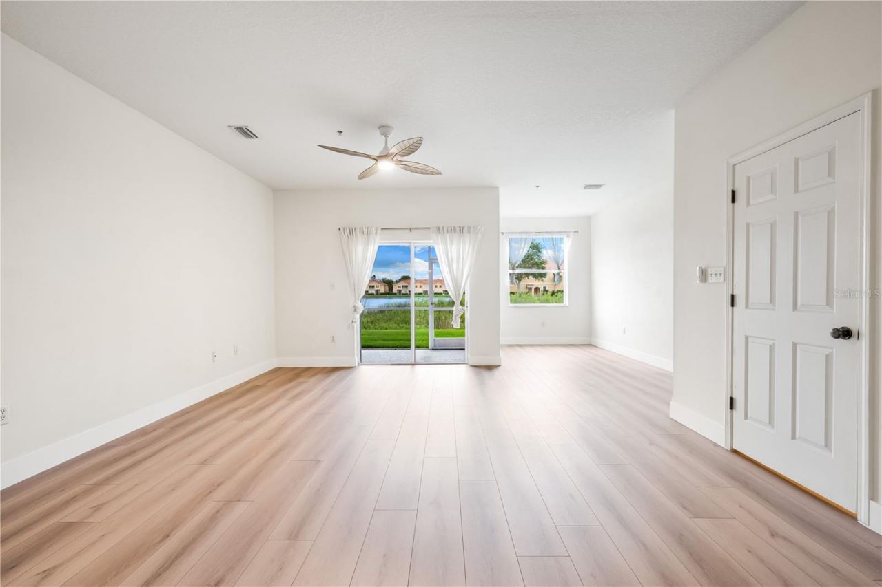 3768 Parkridge Circle, Unit 23-104, Sarasota, FL 34243 Photo