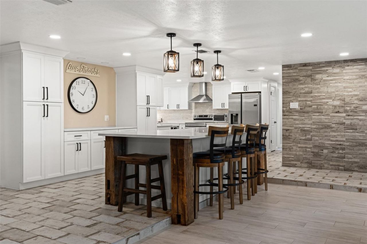 20319 Painter Place , Spring Hill, FL 34610 Photo