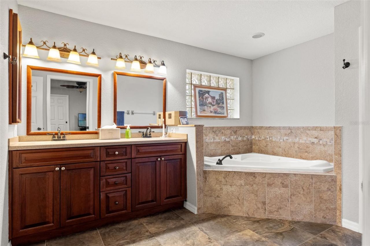 20319 Painter Place , Spring Hill, FL 34610 Photo