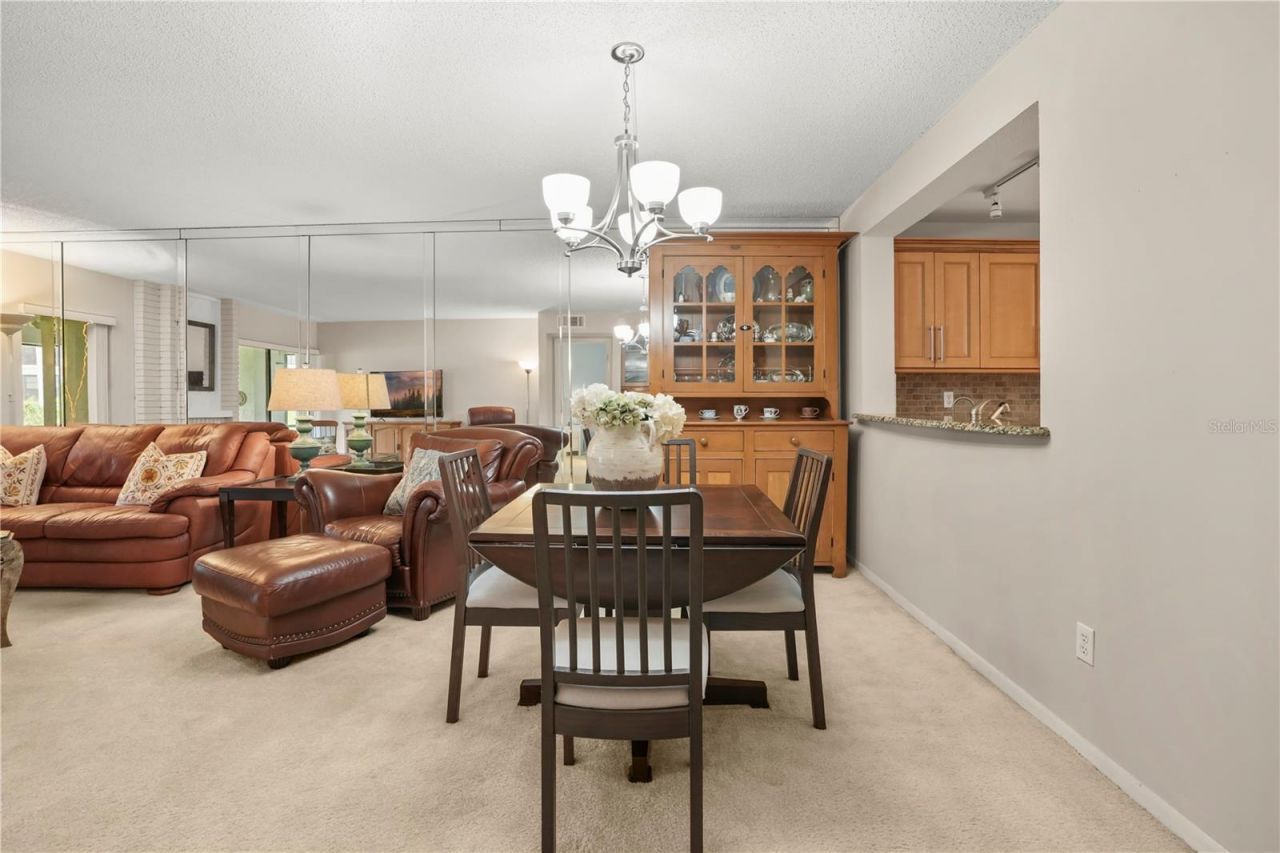 5 Escondido Circle , Unit 37, Altamonte Springs, FL 32701 Photo