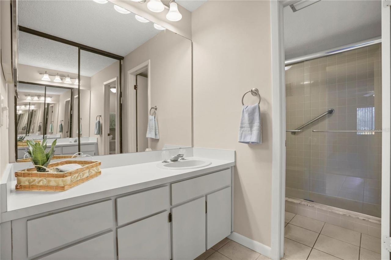 5 Escondido Circle , Unit 37, Altamonte Springs, FL 32701 Photo