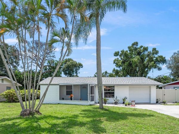 4018 DYER LANE , SARASOTA, FL 34232