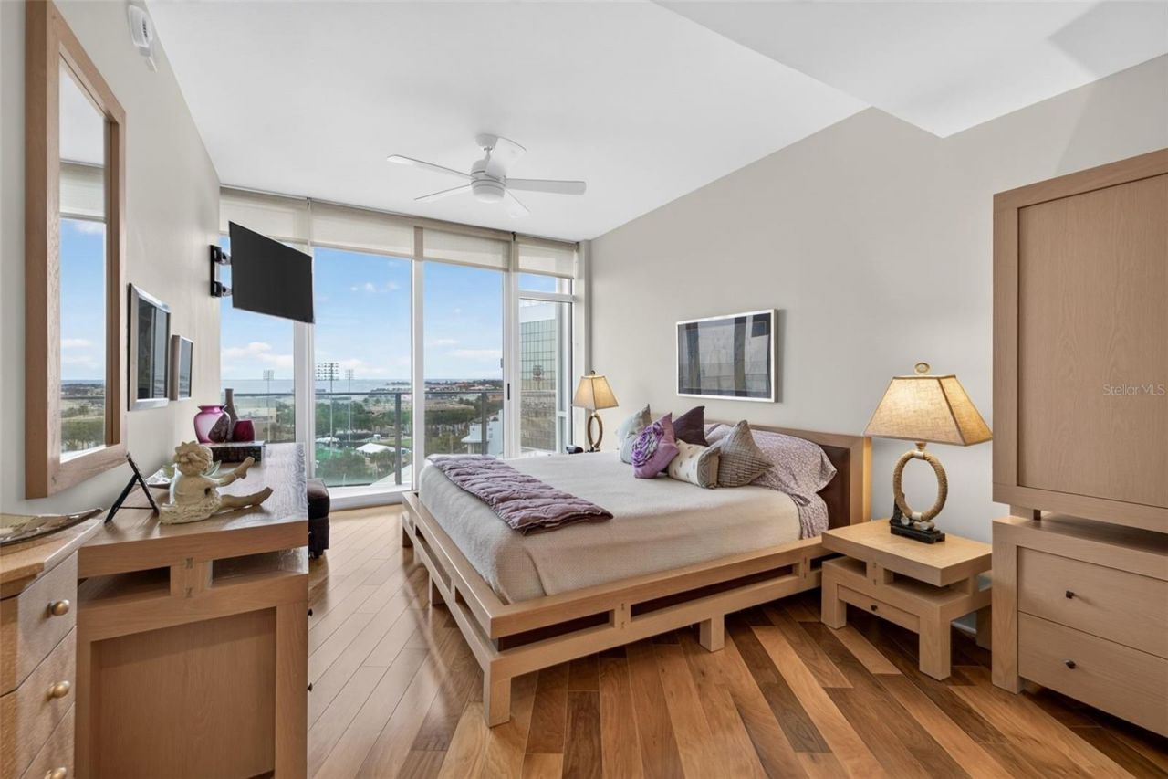 175 1st Street South Street, Unit 1106, Saint Petersburg, FL 33701 Photo