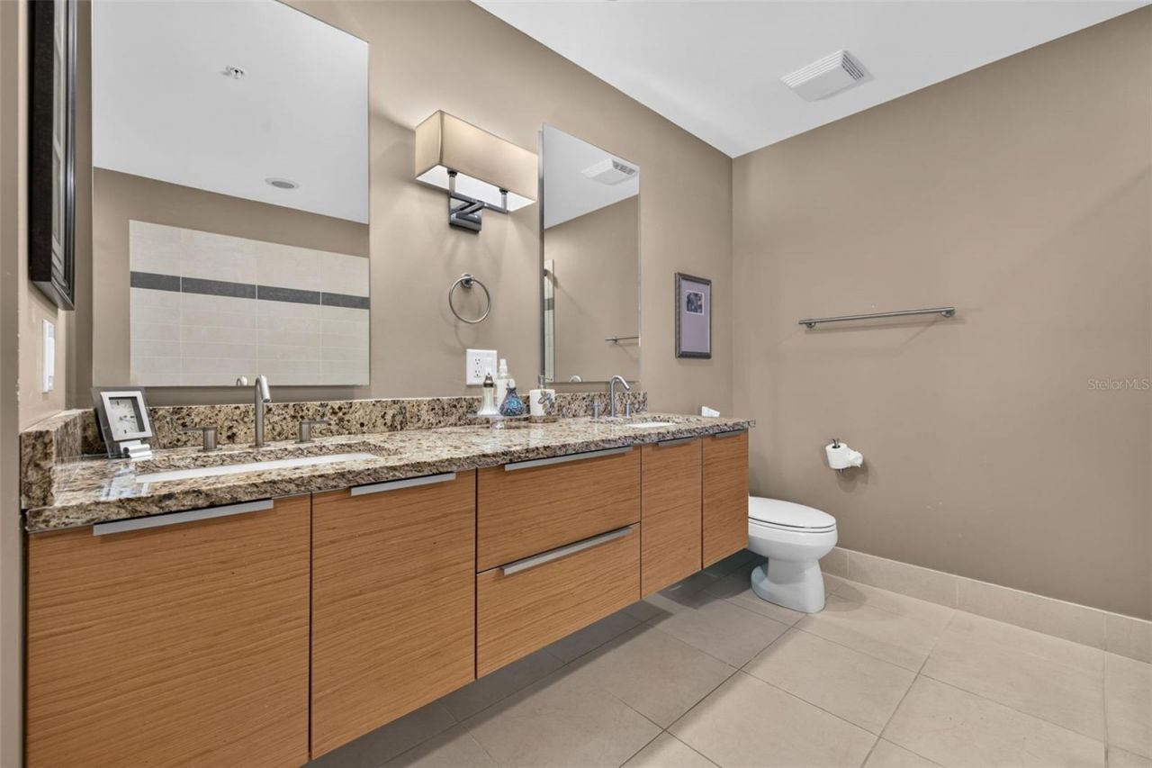 175 1st Street South Street, Unit 1106, Saint Petersburg, FL 33701 Photo