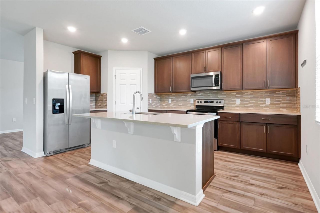 17389 Back Bay Court , Clermont, FL 34714 Photo