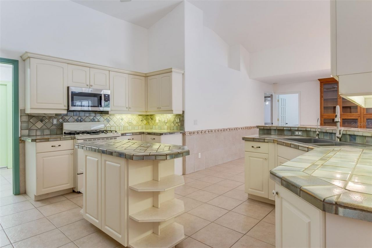 2449 Tropicaire Boulevard, North Port, FL 34286 Photo