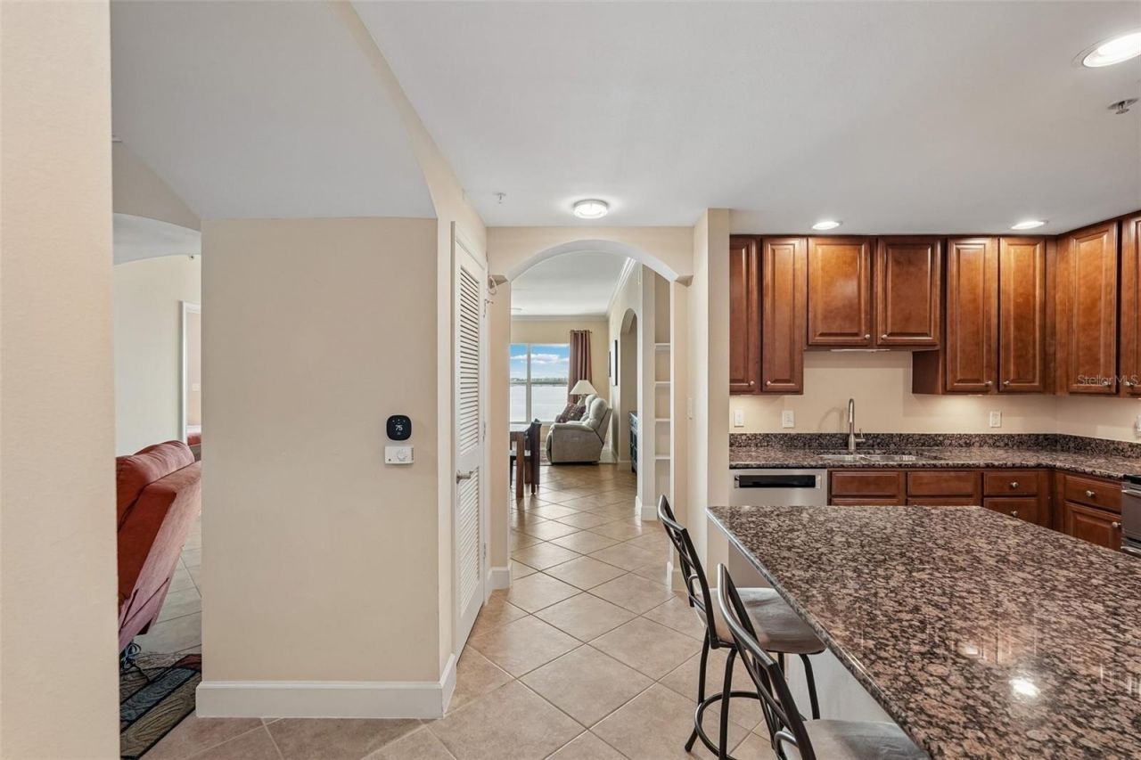 808 3rd Avenue W, Unit 809, Bradenton, FL 34205 Photo