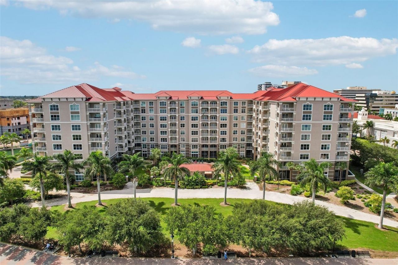 808 3rd Avenue W, Unit 809, Bradenton, FL 34205 Photo