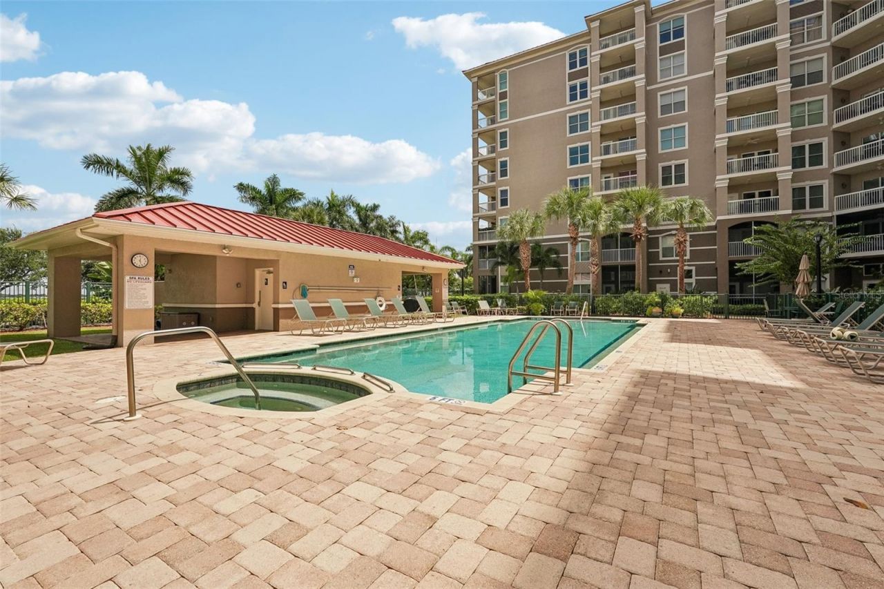 808 3rd Avenue W, Unit 809, Bradenton, FL 34205 Photo
