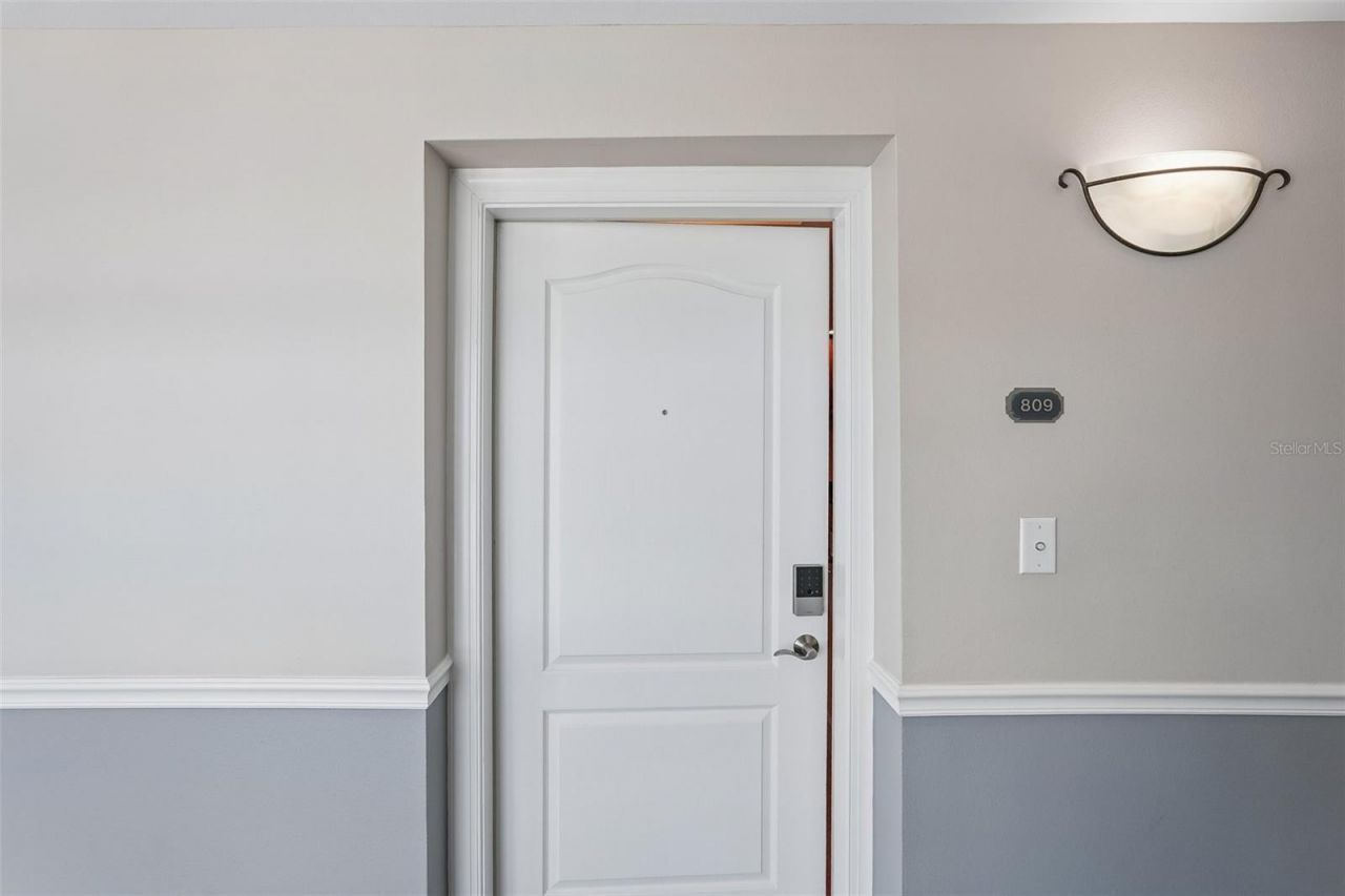 808 3rd Avenue W, Unit 809, Bradenton, FL 34205 Photo