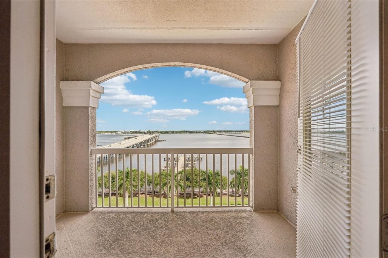 808 3rd Avenue W, Unit 809, Bradenton, FL 34205 Photo