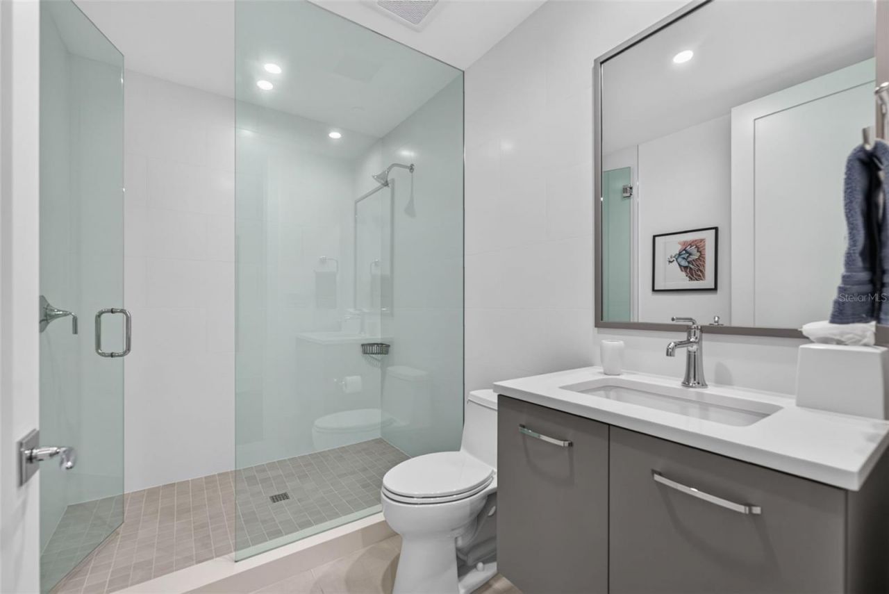 35 Watergate Drive, Unit 1104, Sarasota, FL 34236 Photo
