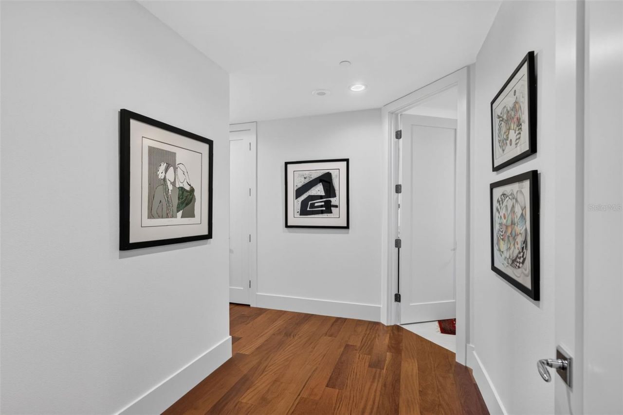 35 Watergate Drive, Unit 1104, Sarasota, FL 34236 Photo