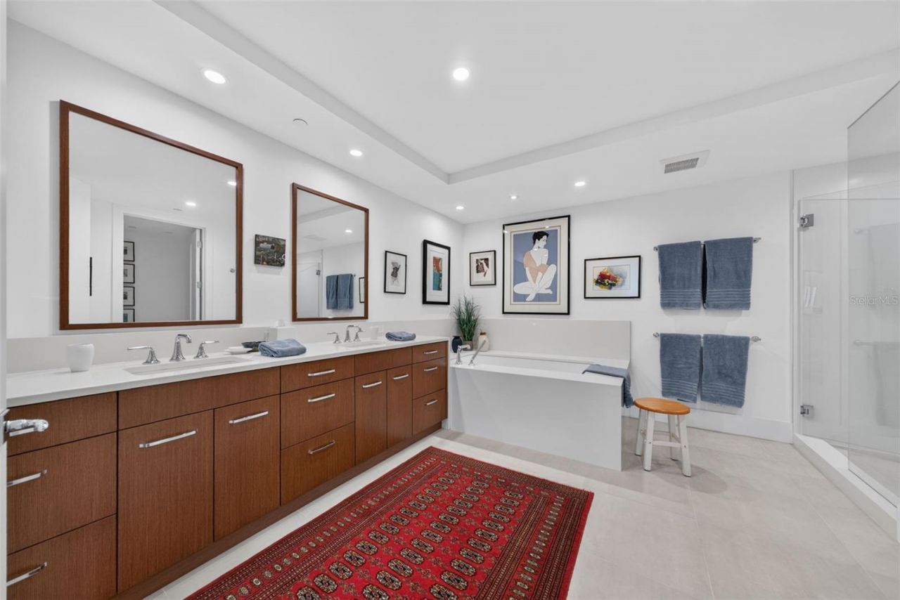 35 Watergate Drive, Unit 1104, Sarasota, FL 34236 Photo