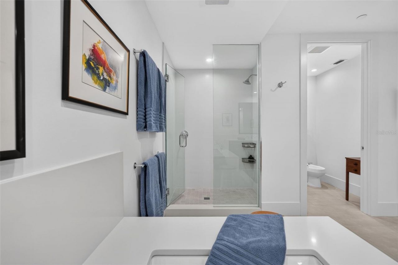 35 Watergate Drive, Unit 1104, Sarasota, FL 34236 Photo